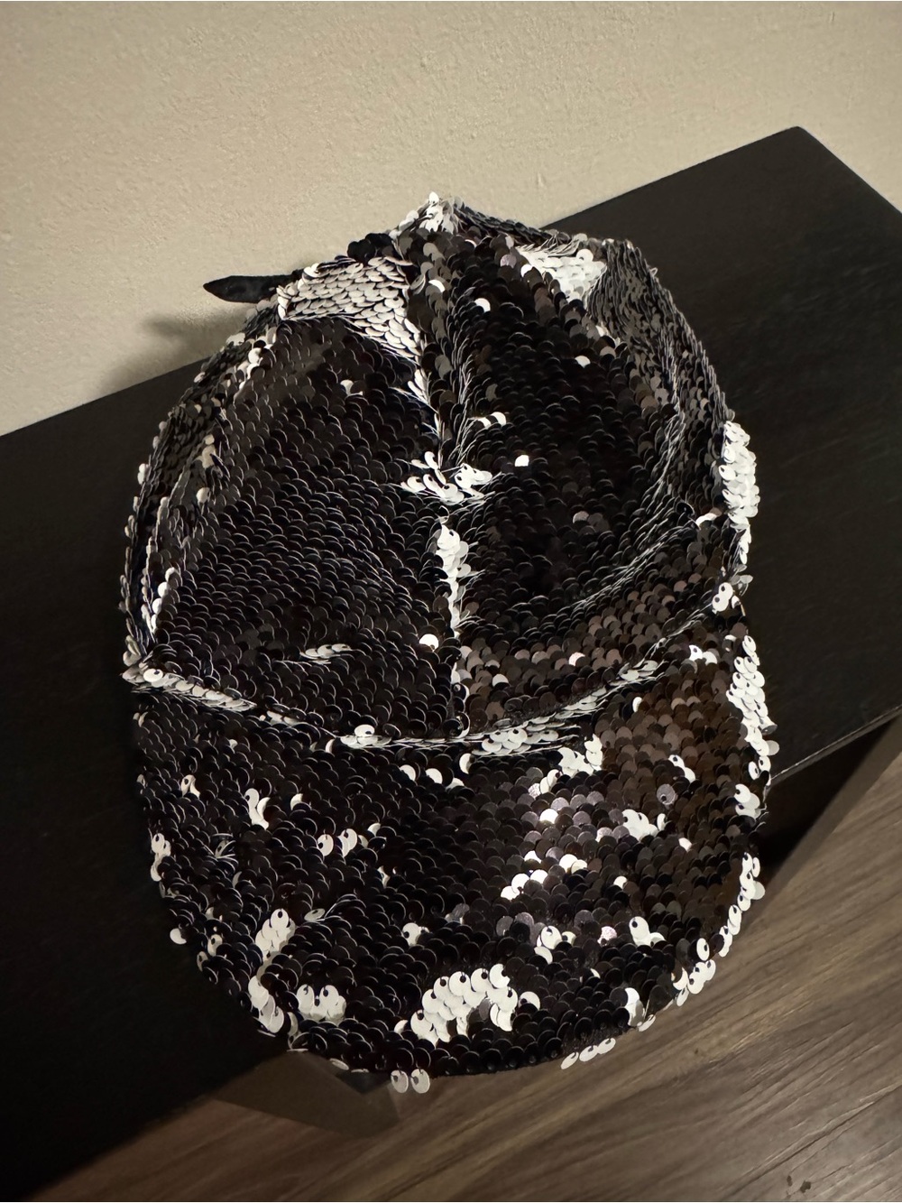 Steve Madden Reversible Sequin Cap - Black & Silver